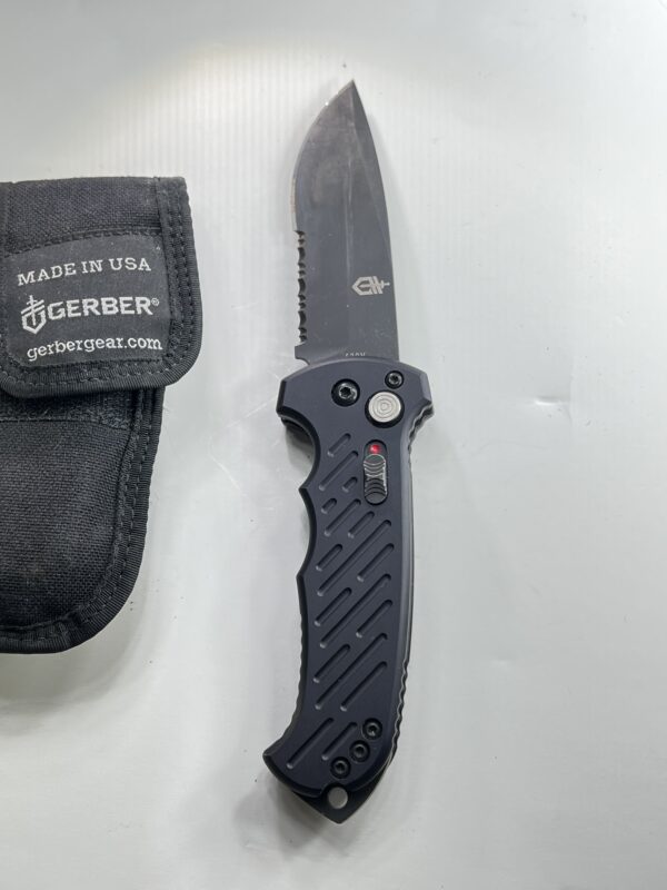 Gerber USA 06 S30V Automatic Knife - Image 17