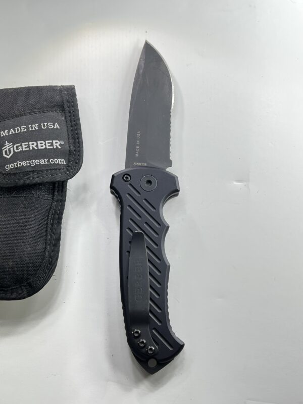 Gerber USA 06 S30V Automatic Knife - Image 13
